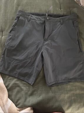 Vuori Slate Gray Flat-Front Performance Shorts